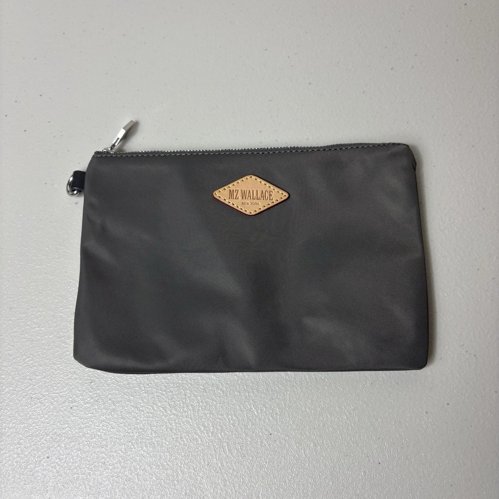 MZ Wallace‎ Gray Nylon Zip Pouch Make-Up Clutch Bag Wallet Leather Logo